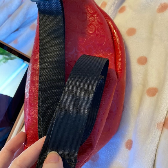 Guess Waist Bag - Picture 3 of 4